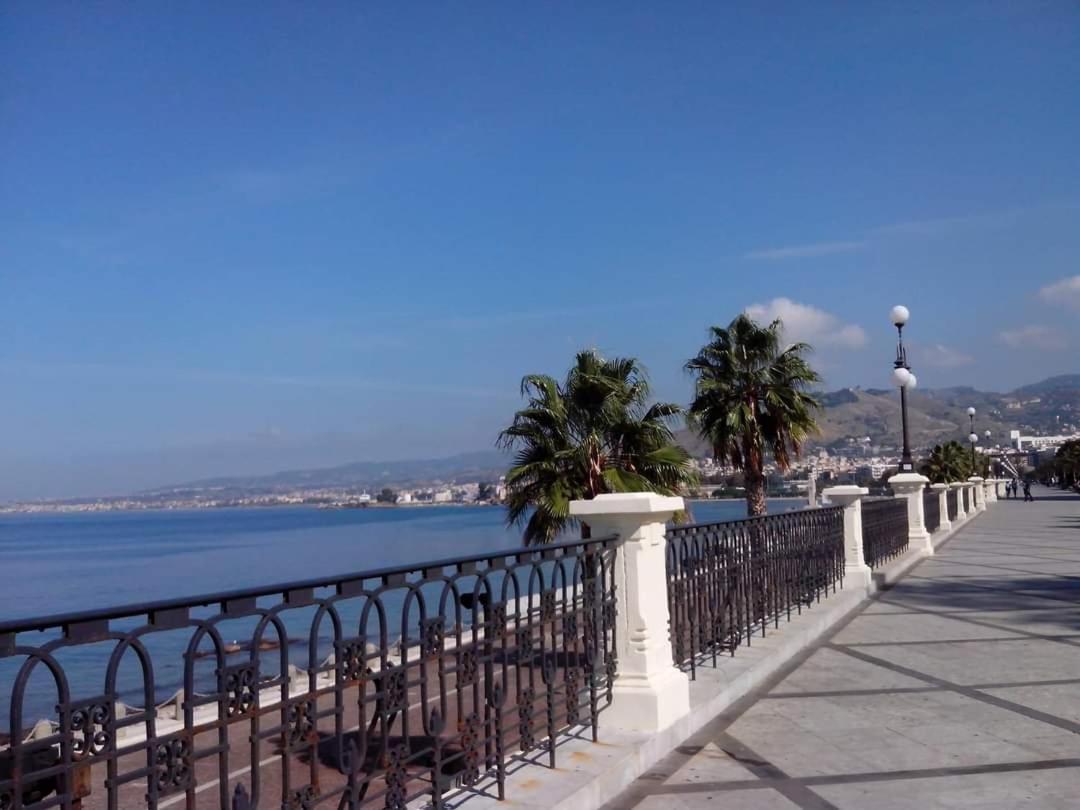 Mariam Royal Apartment & Rooms Reggio Calabria Exterior photo